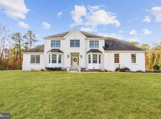 806 Forest Park Dr, Galloway, NJ 08205