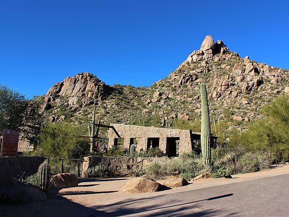 Lots of Hiking Closeby