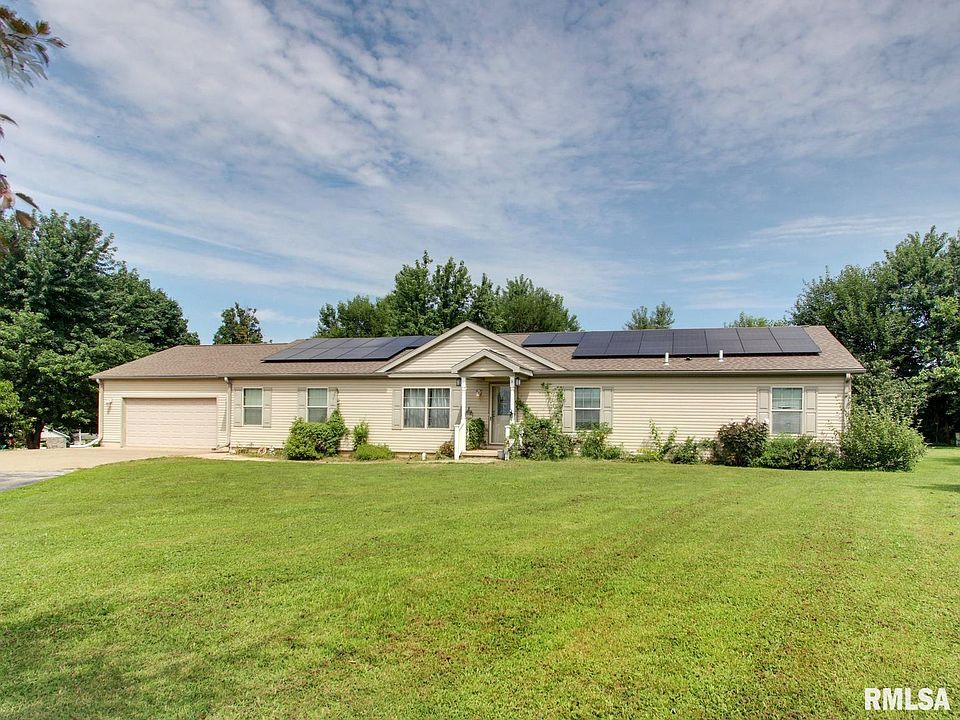 1st image of 4 Orchard Dr