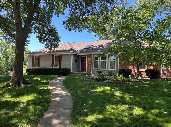 6116 N Amoret Ave, Kansas City, MO 64151