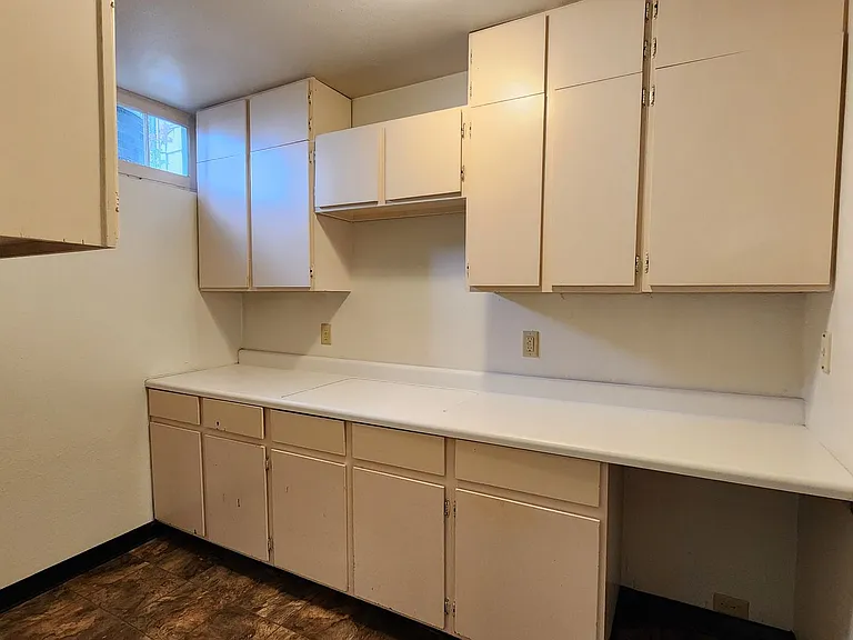 540 Beverly Ave — Photo 20