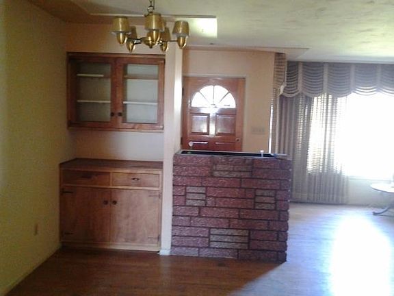 5th image of 2395 Blake St #A