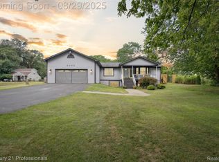 5455 Westview Rd, Clarkston, MI 48346