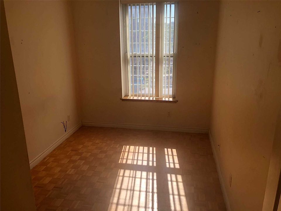 1st image of 51 Wyndham St N #202