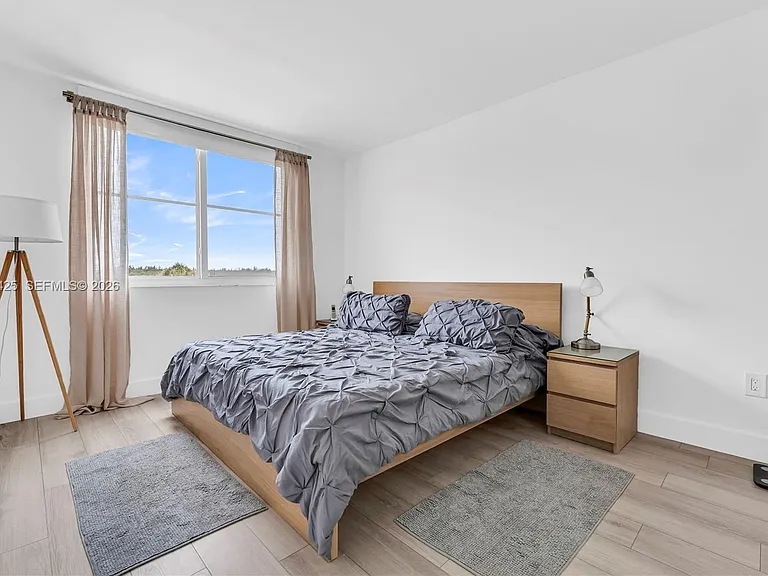 300 Bayview Dr #214 — Photo 10