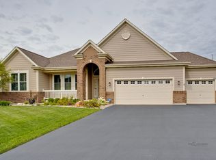 398 Copper Springs Ln, Elgin, IL 60124