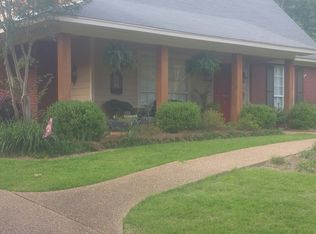 579 Dogwood Ln, Madison, MS 39110