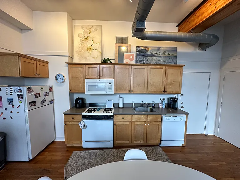 1015 Jefferson St #303 — Photo 5