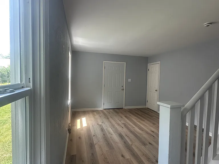 1618 Johnson St — Photo 3