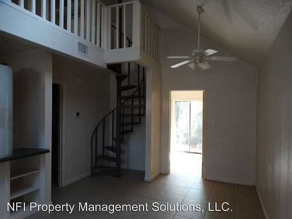 2nd image of 407-B N Green St
