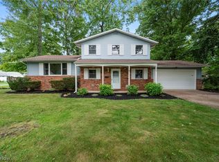 8665 Rosebud Dr, Mentor, OH 44060