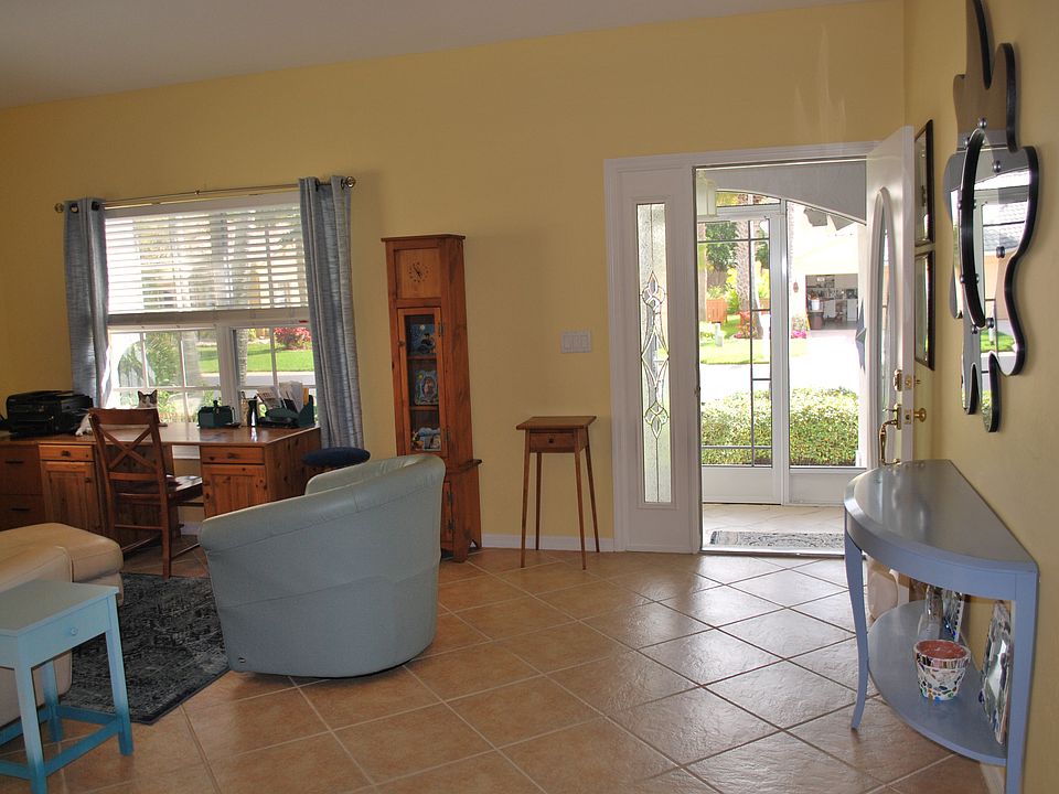 light and airy entry