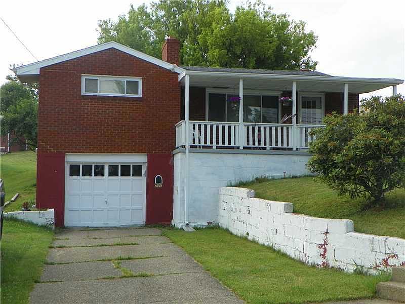 1st image of 231 College Park Dr