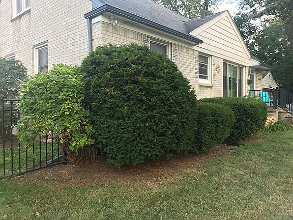 3rd image of 26816 Newport Blvd