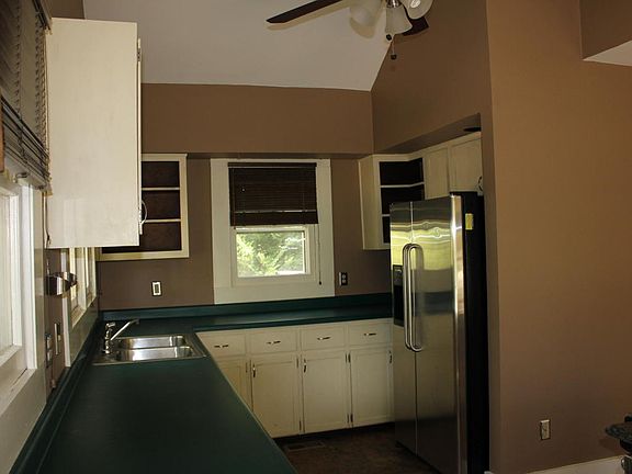 5th image of 1808 Woodson Dr