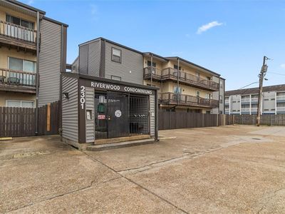2301 Edenborn Ave APT 401, Metairie, LA, 70001