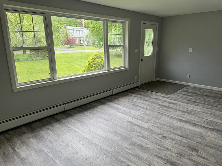 1013 Main St #1 — Photo 7