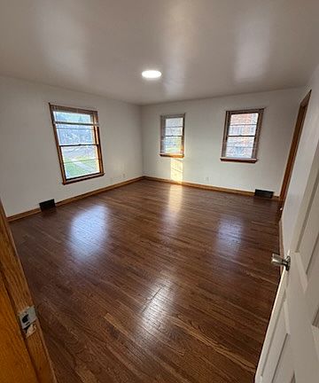 5th image of 256 & 258 Pioneer St #258