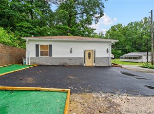 3285 Budd Rd, New Albany, IN 47150