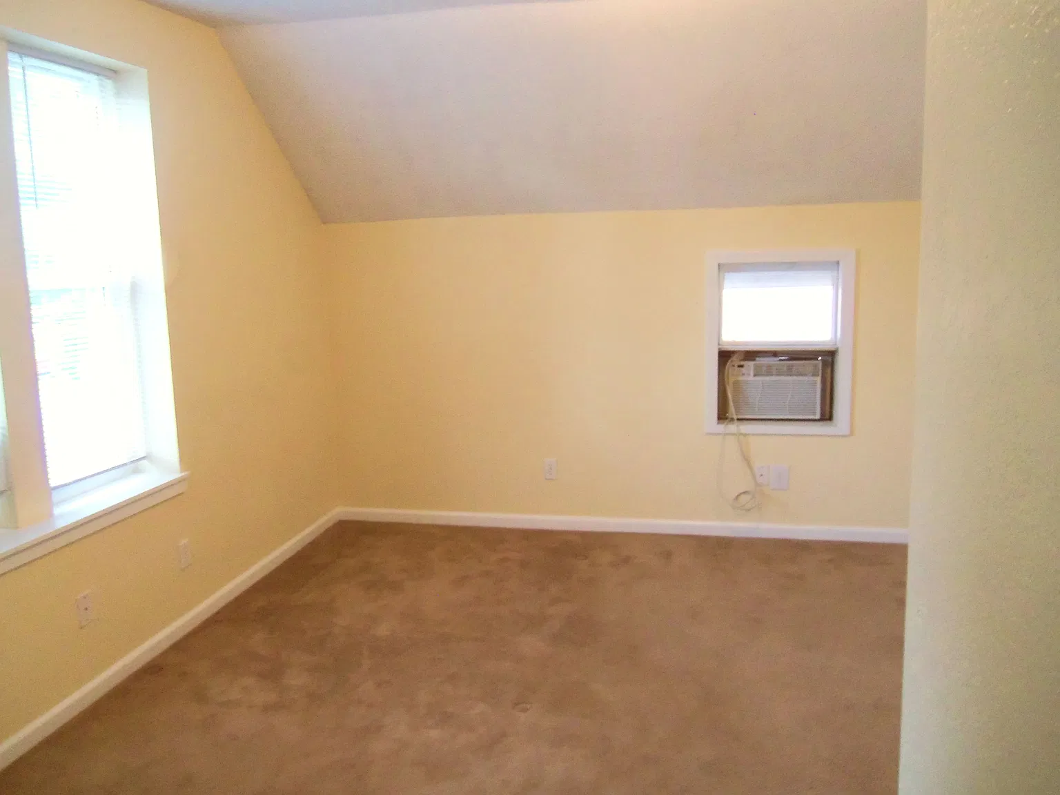 2 bed, 600 sqft, $995 — Photo 3