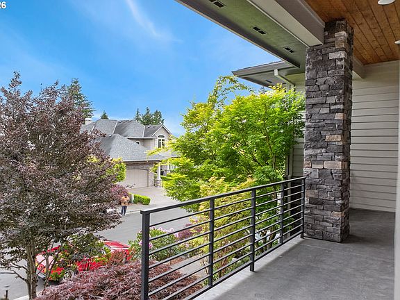 3rd image of 721 SW 68th Ter