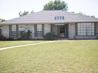 10109 Thompkins Pl, Oklahoma City, OK 73162