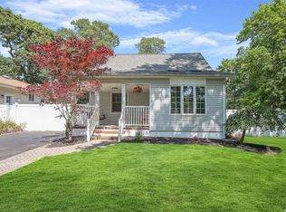 57 Rowland St, Patchogue, NY 11772