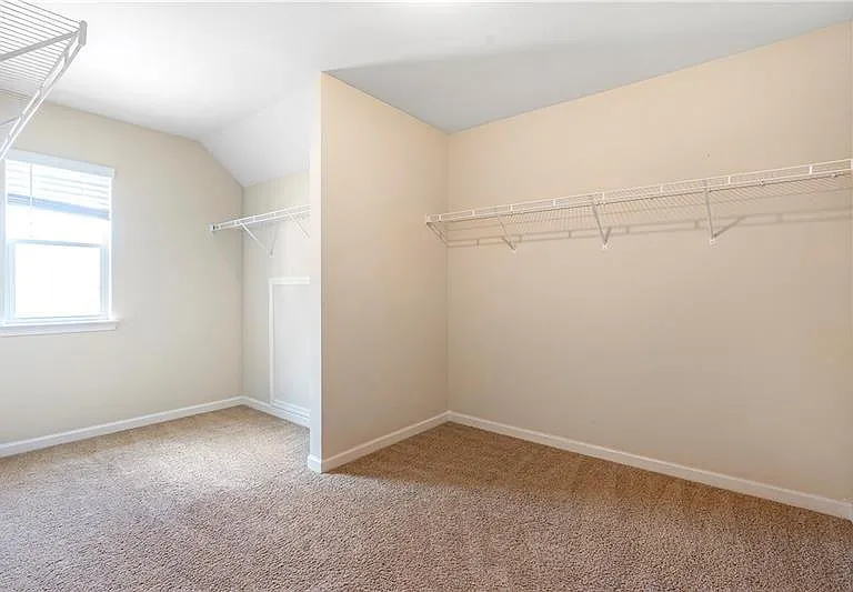 951 Elyse Springs Ct — Photo 32