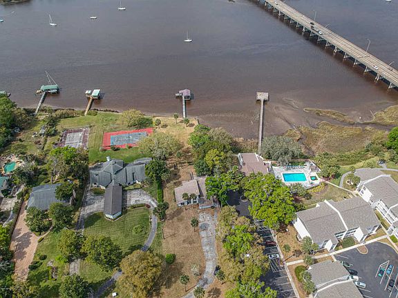 4th image of 526 Clifton Bluff Ln