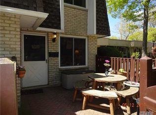 240 Sagamore Hills Dr, Port Jefferson Station, NY 11776