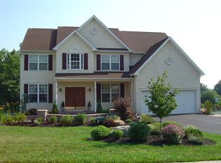 1174 Marcus Dr, Pottstown, PA 19465