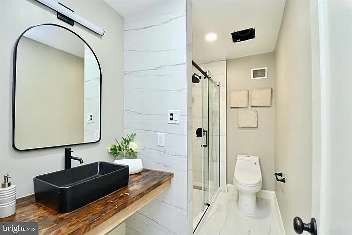 4702 Forestdale Dr — Photo 16