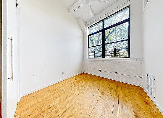 5th image of 59 Bogart St #343