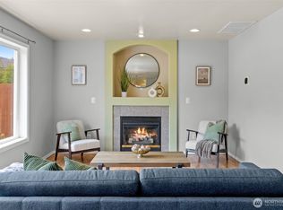 10873 SE 214th Pl, Kent, WA 98031