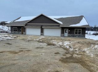 Unit 9 Eastwood, Mount Horeb, WI 53572