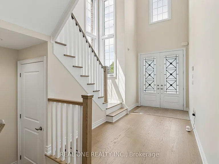 19 Rivoli Dr — Photo 4