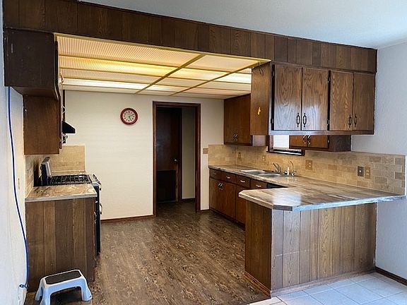 4th image of 5813 Red Rock Cir