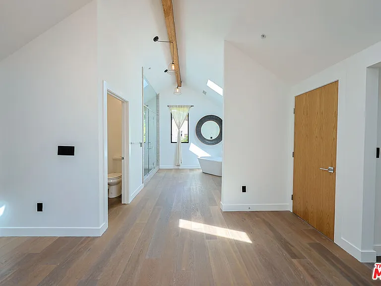 2230 Glendale Blvd — Photo 23