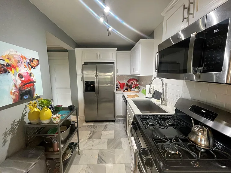 Plaza House — Photo 57