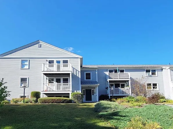 48 Evergreen Rd #306, Leeds, MA 01053