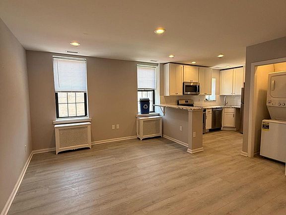 2nd image of 1208 Mifflin St Floor 2