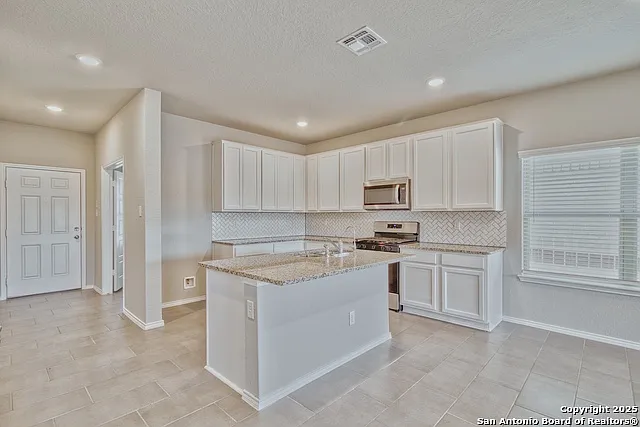 1649 Couser Ave — Photo 8