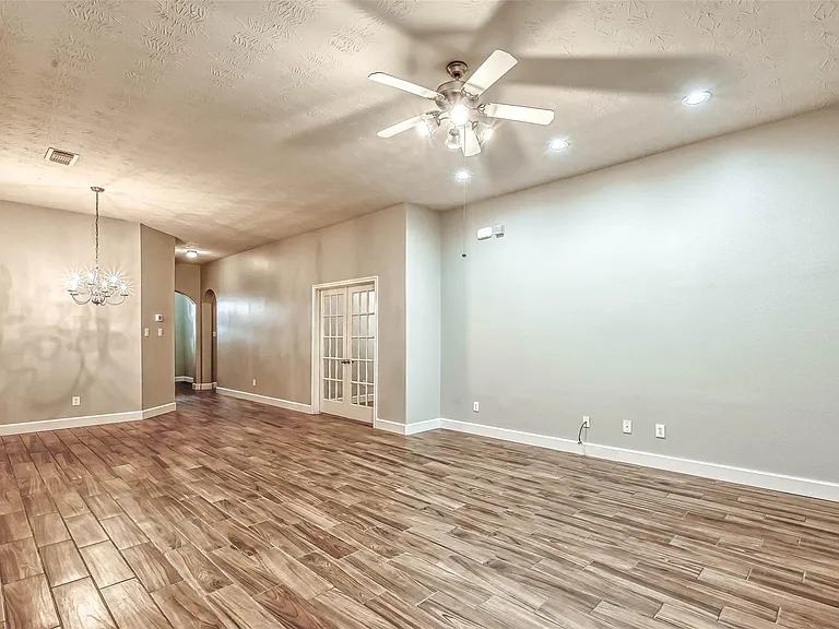 15943 Pleasant Green Cir — Photo 8