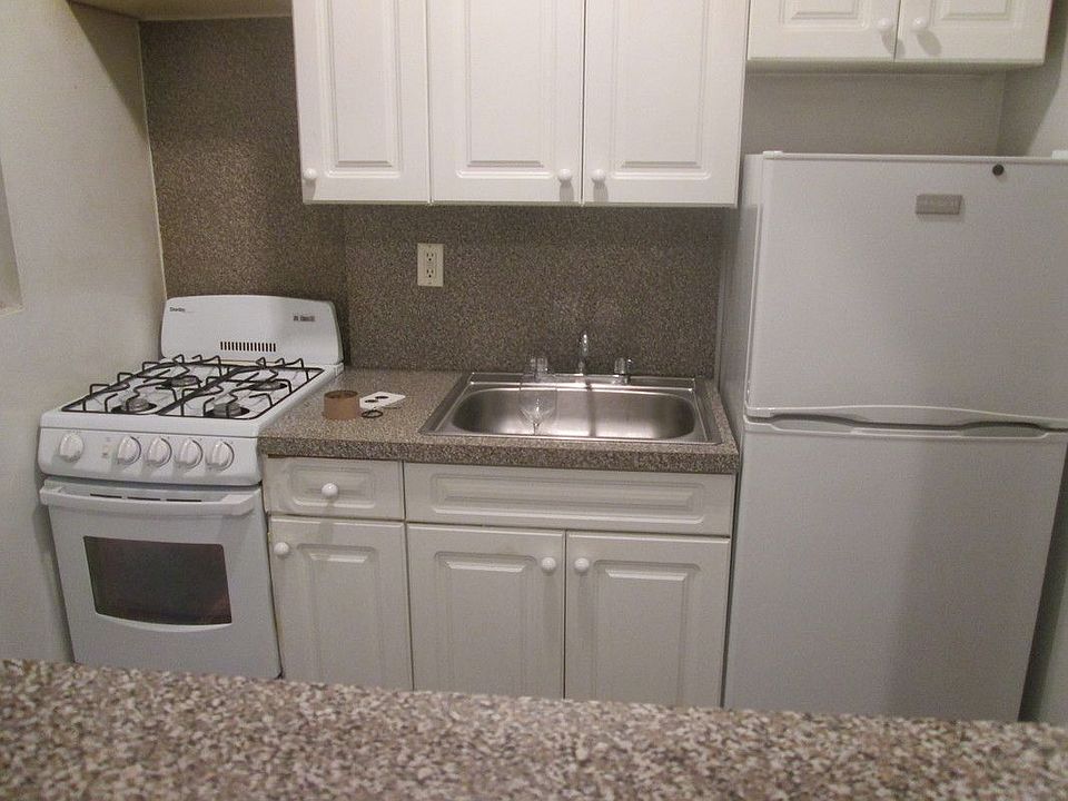 2nd image of 428 E 66th St #3E