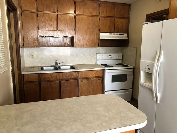 5th image of 1916 Pullman Ct