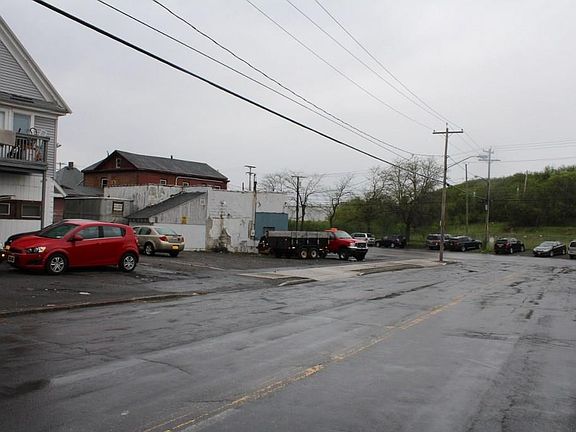 4th image of 1239 Avery Ave