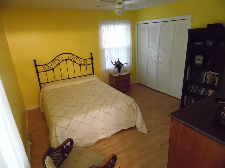 1107 Shoreview Dr — Photo 13