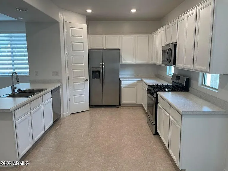 16524 W Alameda Rd — Photo 7