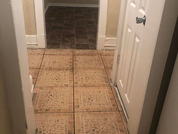 5th image of 1567 W 6th St #1571-1