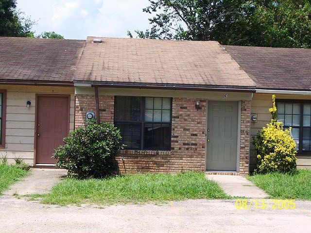 1st image of 218 White Dr APT C